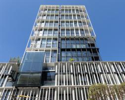 L.U. Simon Builders - Excellence in Highrise Apartment Buildings - Domain House, South Melbourne