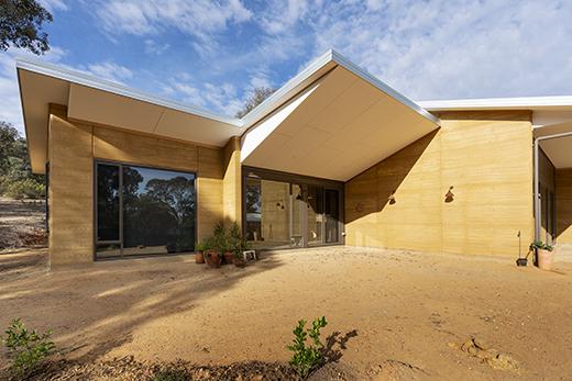 Eco Sustainable Homes Pty Ltd – Chewton – Exterior 