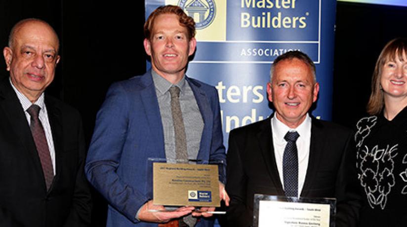 SIGNATURE HOMES GEELONG AND RENDINE CONSTRUCTIONS PTY LTD GIVEN TOP HONOURS