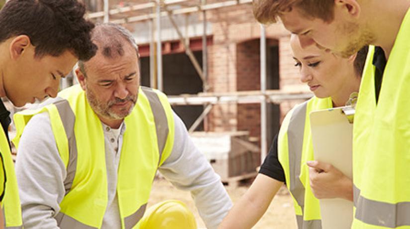 By Norm Lyons (Coordinator for the Geelong Secondary Schools Site Visits Program) with Laura Luvara (Master Builders Strategic Communications Adviser)